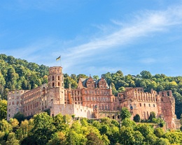 Schloss Heidelberg Erhältlich in folgenden Ausführungen: Passepartout-Bilder: FineArt Prints auf Fotopapier 260g glossy, im Passepartout weiss. Plakate: FineArt Prints auf...